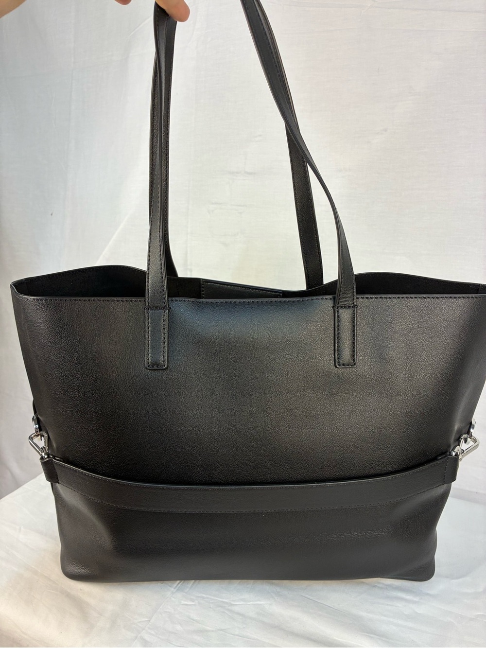Away Latitude Leather Travel Tote in Black